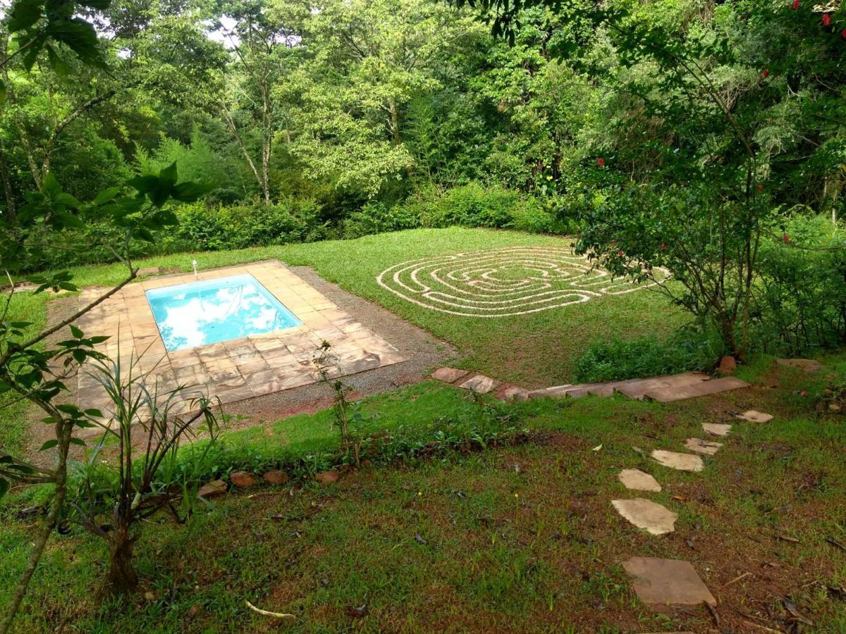 Govinda Moeda Pousada Exterior foto